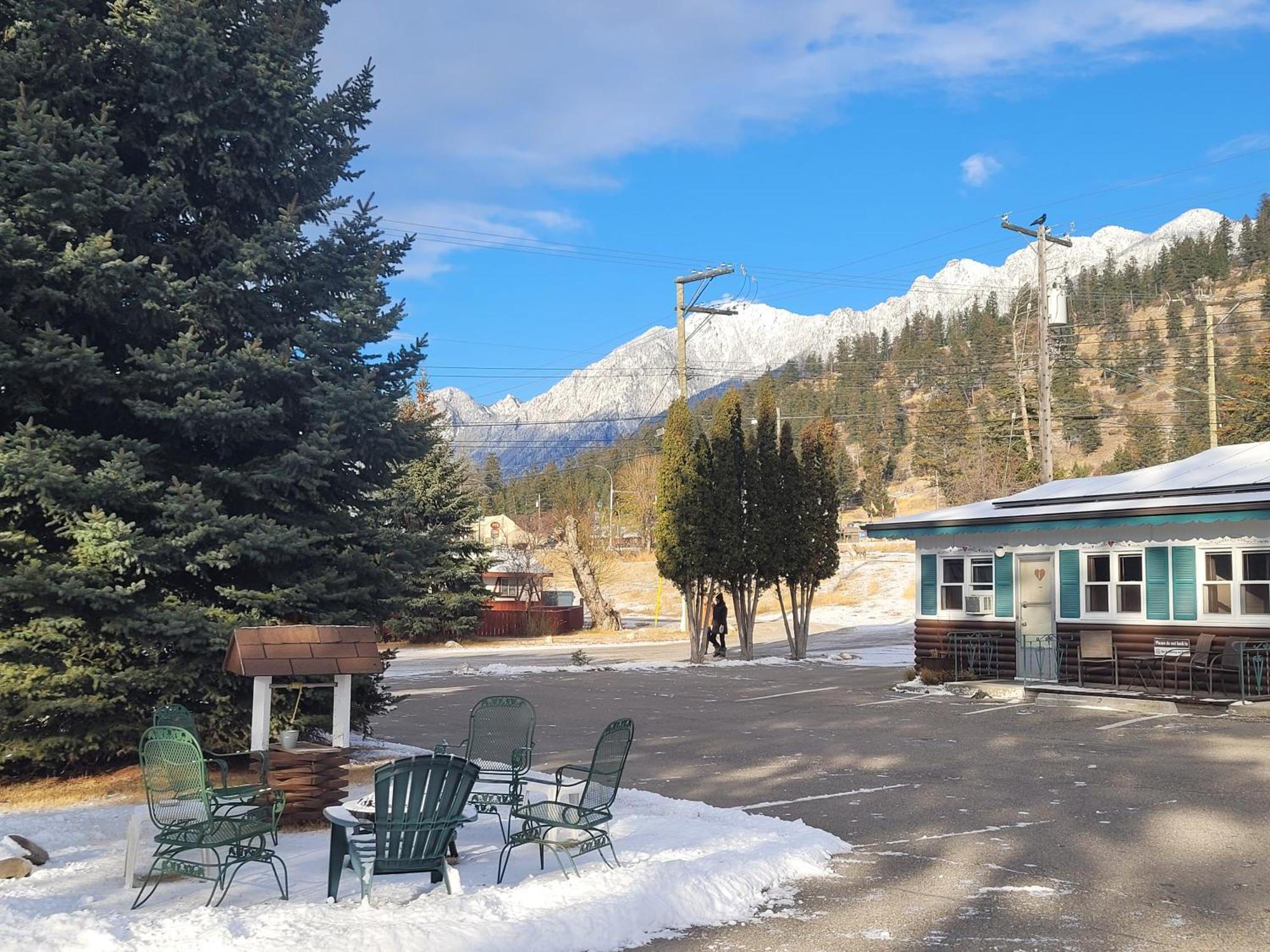 Lido Motel Radium Hot Springs Zewnętrze zdjęcie